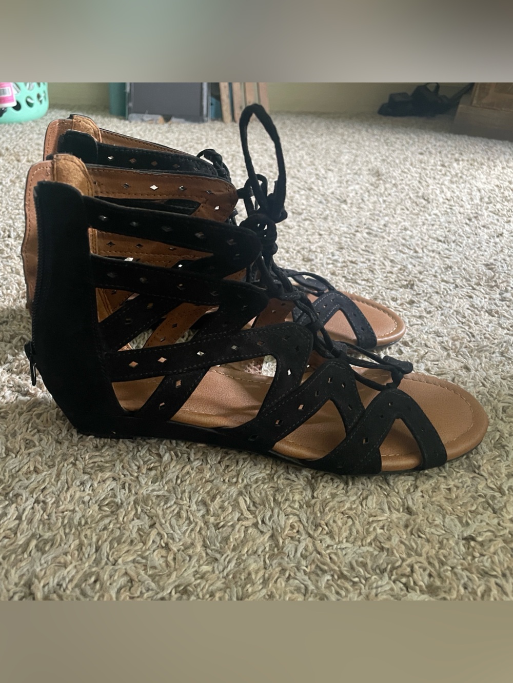 Sonoma Black and Tan Gladiator Lace-Up Sandals
